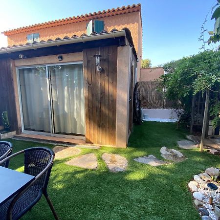 Agreable Studio Proche Sttropez Piscine Et Tennis Gassin Exterior photo
